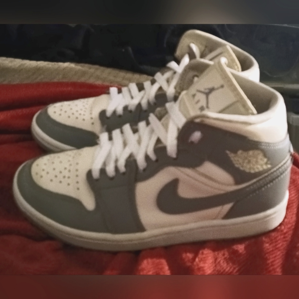 Jordans 1 high tops